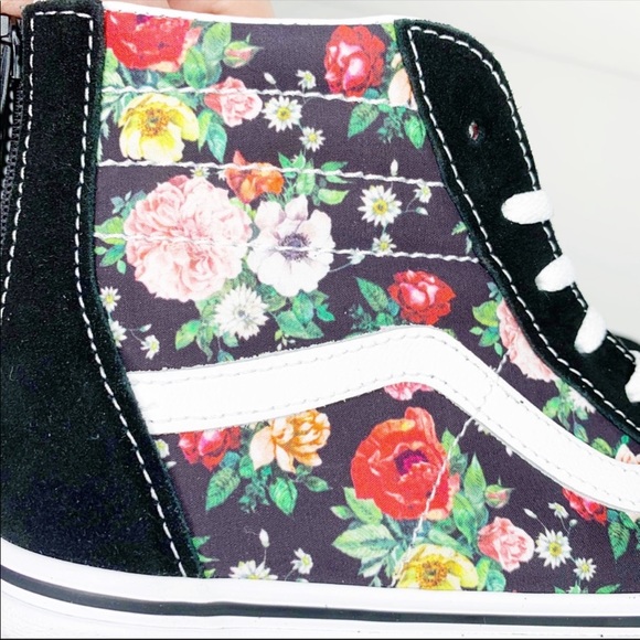 NEW Vans Sk8-Hi Garden Floral Shoes Black White - Picture 8 of 11